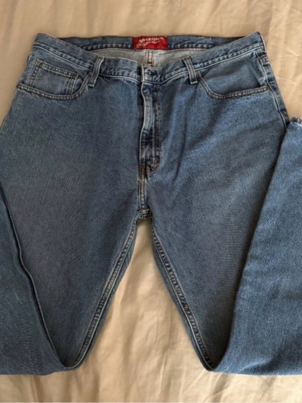 Arizona Jean Company Women's Light Blue Straight Leg Jeans